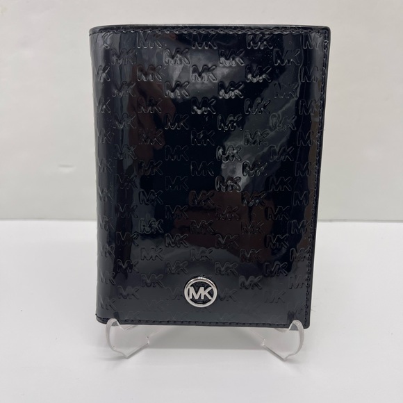 Michael Kors Handbags - Michael Kors Jet Set Travel Md Signatu Patent Logo Debossed  Passport Case
Black